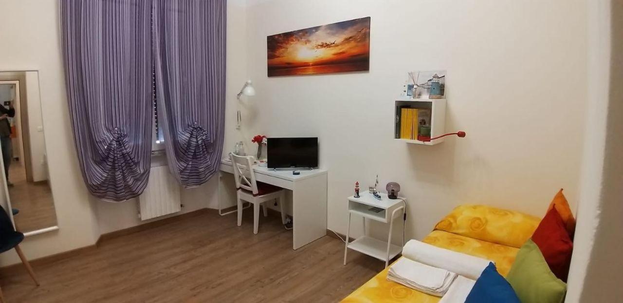 La Casa Dei Nonni Leilighet Livorno Eksteriør bilde
